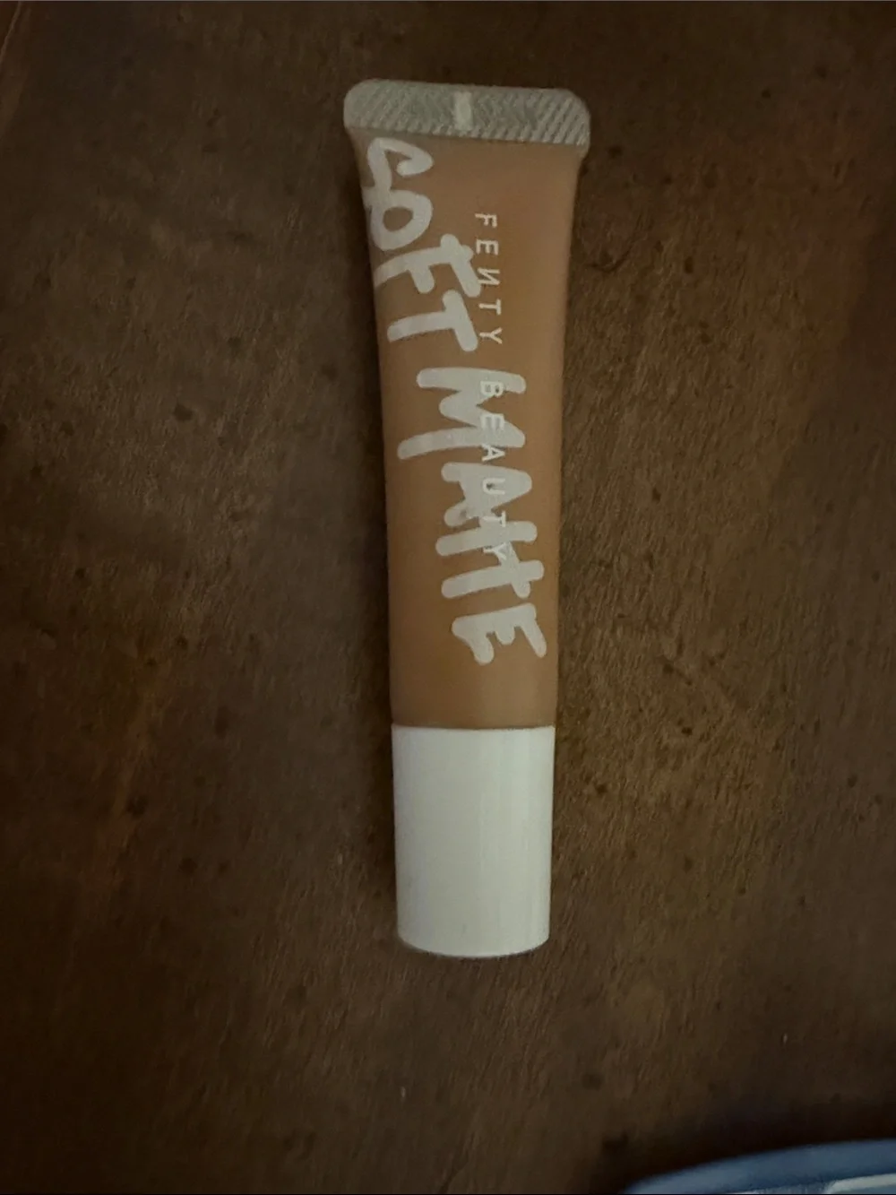 Fenty Beauty soft matte foundation color 410